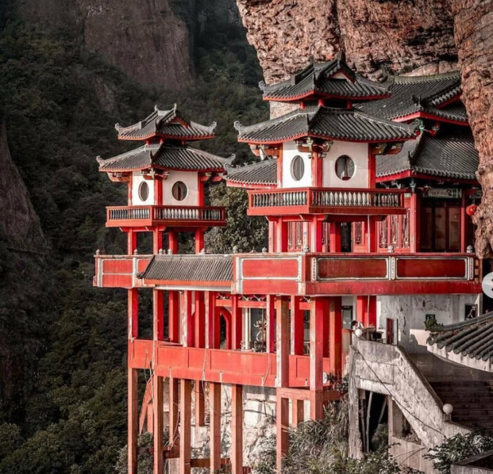Буддийский храм Лингтонг – одно из самых живописных мест провинции Фуцзянь (Китай). | Фото: pinterest.com.