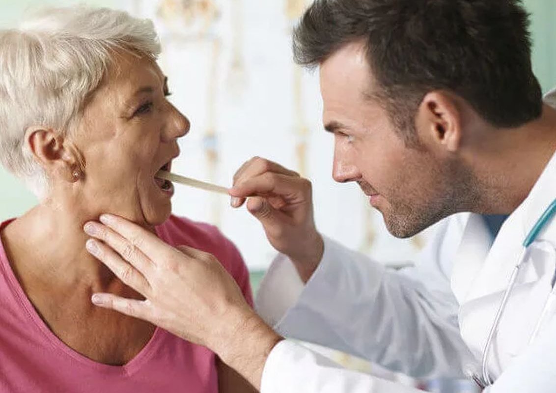 Язвы во рту могут быть тревожным сигналом: объясняет врач